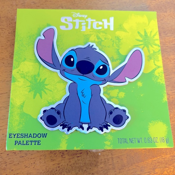 Taste Beauty Other - Disney’s Stitch Eyeshadow Palette